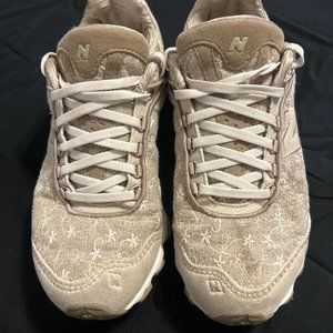 New Balance Flower Stitch WA790REY Cream Running Sneakers Women’s Size 7 #326